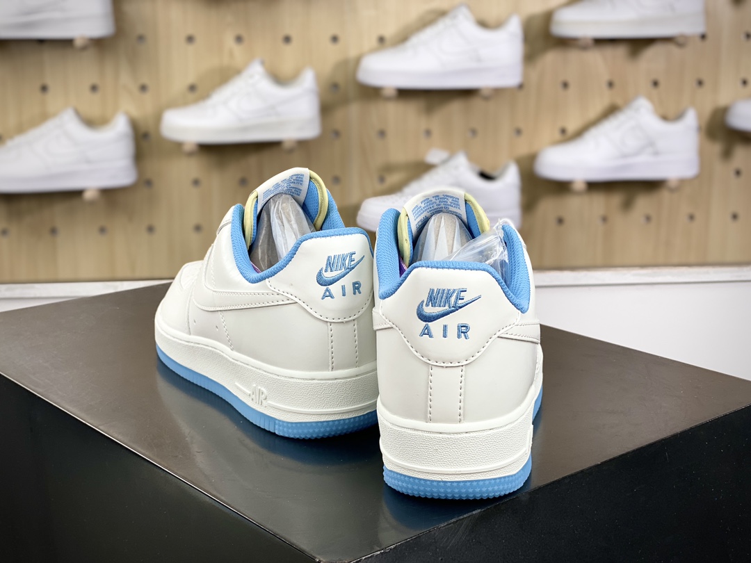 240 耐克Nike Wmns Air Force 1 '07 Low"UV Sail White/University Blue Pack"空军一号板鞋“米白蓝粉七彩紫外线光感”LC5688-001