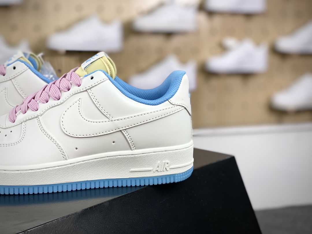 240 耐克Nike Wmns Air Force 1 '07 Low"UV Sail White/University Blue Pack"空军一号板鞋“米白蓝粉七彩紫外线光感”LC5688-001