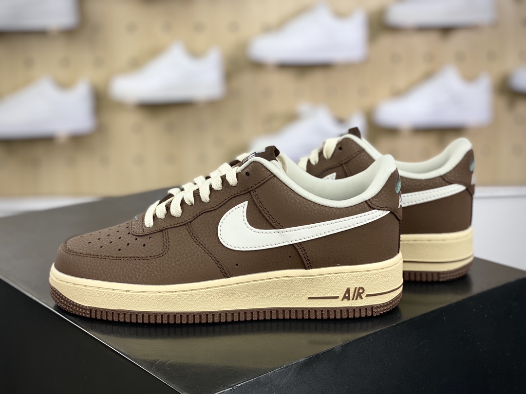 200 Nike Air Force 1 Low"White/Coffee Brown"空军一号经典低帮板鞋“皮革白咖啡棕翻毛钩子”CN2873-106