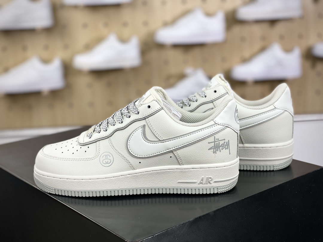 260 Stussy x Nike Air Force 1′07 Low"Beige/Grey"空军一号经典低帮百搭休闲运动板鞋“米白烟灰斯图西刺绣LOGO”CZ9183-001