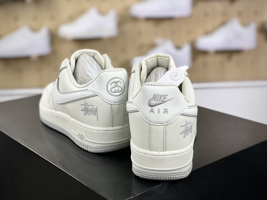 260 Stussy x Nike Air Force 1′07 Low"Beige/Grey"空军一号经典低帮百搭休闲运动板鞋“米白烟灰斯图西刺绣LOGO”CZ9183-001