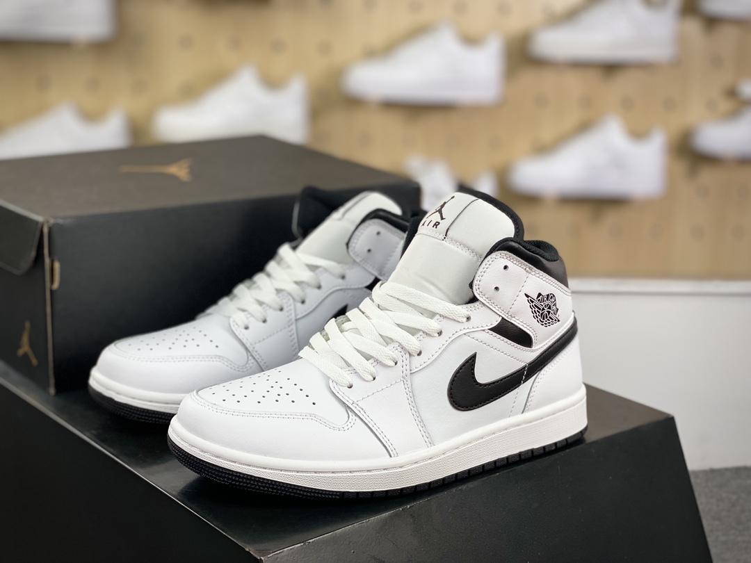 260 耐克Nike Air Jordan 1 Mid”Reverse Panda White Black”AJ1乔丹一代篮球鞋“f反转白黑熊猫”DQ8426-132