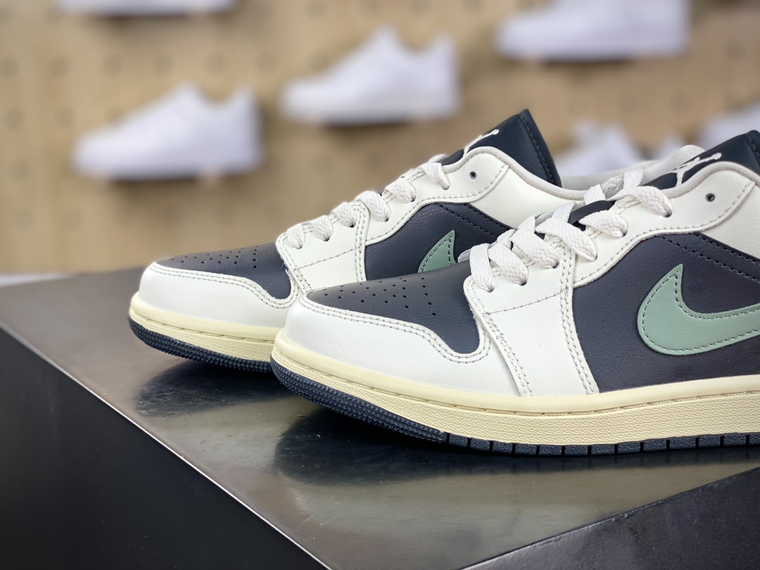 Nike Air Jordan 1 Low GS”Anthracite/Jade Smoke” AJ1 Jordan 1 Low-top basketball shoes ”Black, White and Green” DC0774-001