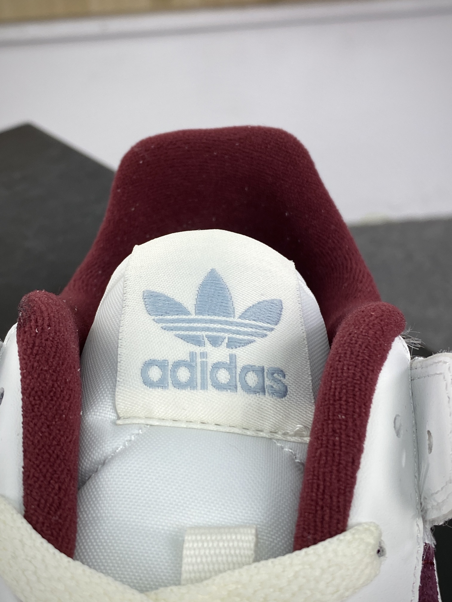 240 Adidas Originals Forum 84 Low 罗马系列低帮复古系板鞋“皮革米白酒红”IG3965