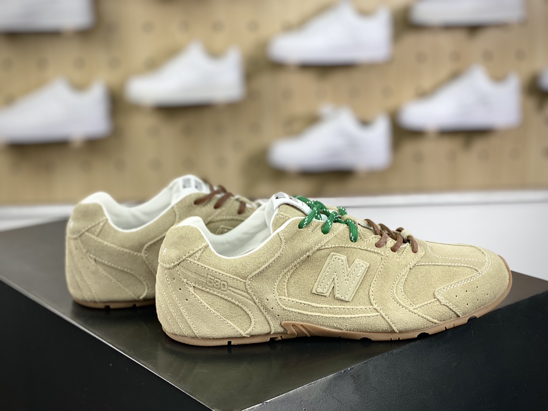 240 缪缪MiuMiu x NB新百伦New Balance 530 SL系列低帮经典慢跑鞋“联名翻毛驼棕绿鞋带”