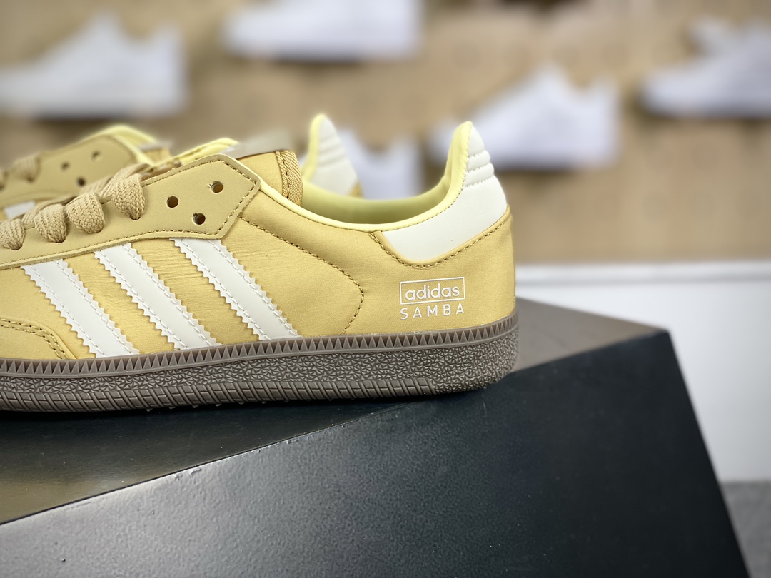 200 Adidas Originals Wmns Samba OG"Off White Oat"桑巴舞板鞋“香蕉米黄咖啡底”IG6170