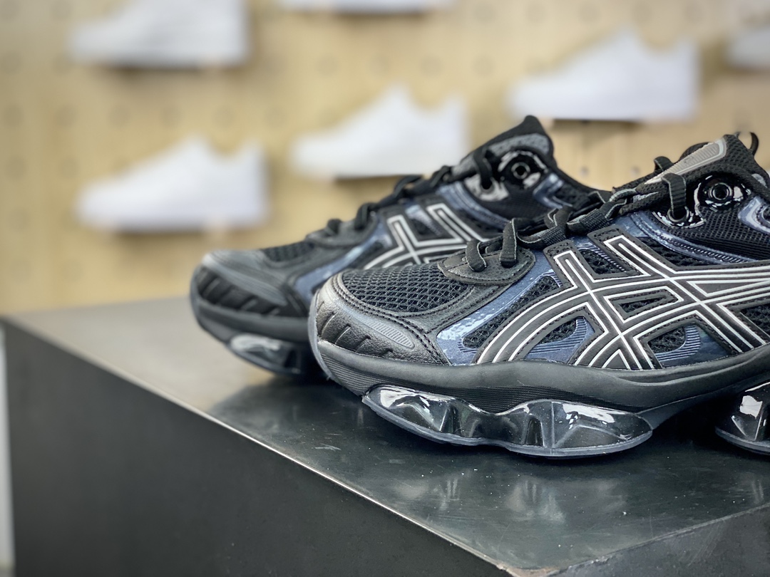 240 亚瑟士/ASICS Gel-Quantum Kinetic"Grey Pure Silver"量子跑步鞋“银灰黑”1203A270-022