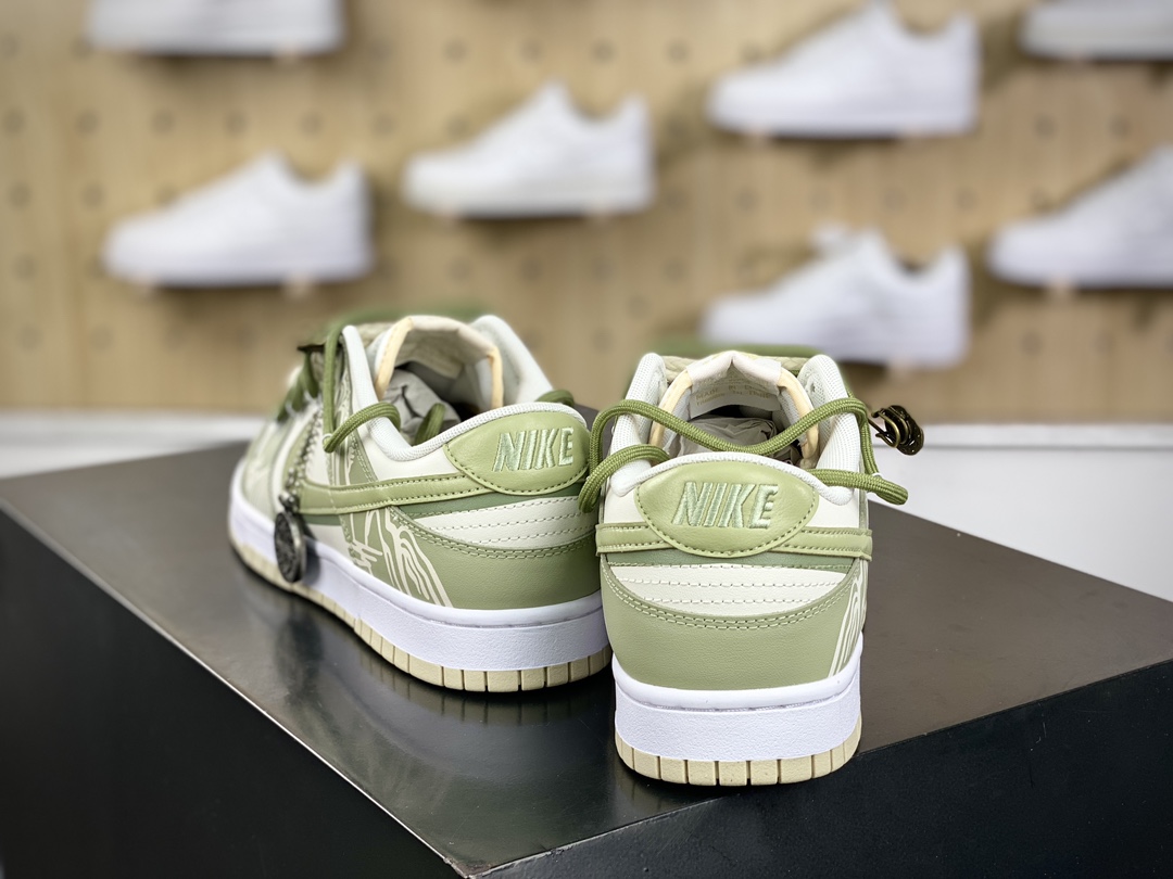 280 耐克Nike SB Dunk Low Lot"Milk Bear"扣篮系列低帮板鞋“米白绿双钩绑绳”