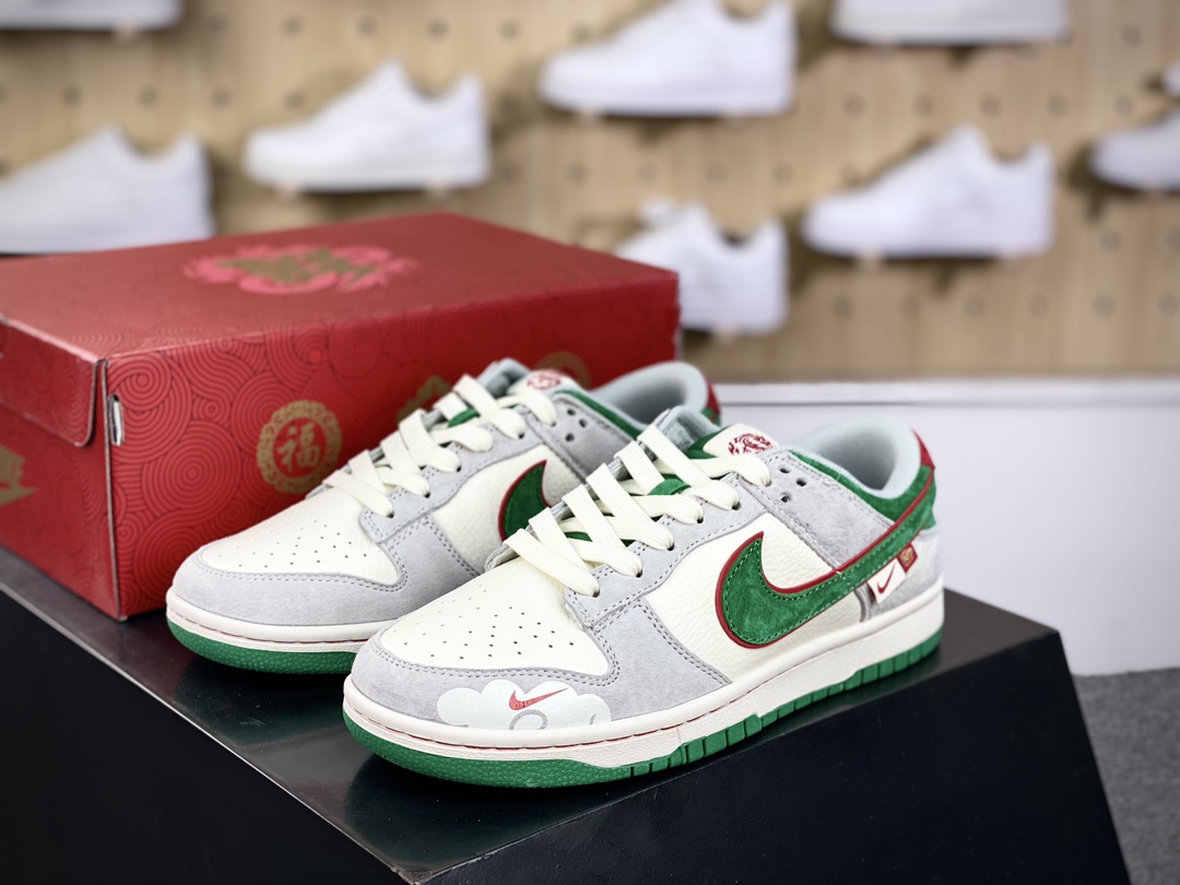 280 耐克Nike SB Dunk Low Retro”Year of the Dragon”扣篮板鞋“龙年米白绿红苍龙”CR8033-505