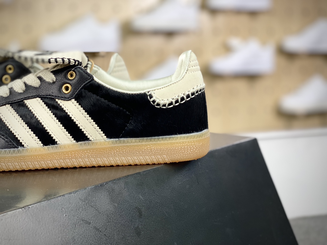 220 Wales Bonner x Adidas Originals Samba Classic”Black Pony”桑巴舞板鞋“联名黑米白马毛生胶底”IE0580