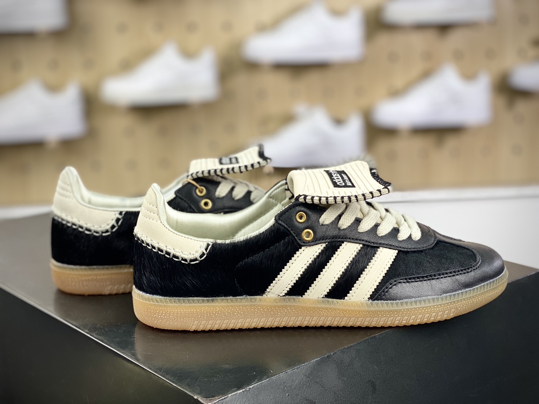 220 Wales Bonner x Adidas Originals Samba Classic”Black Pony”桑巴舞板鞋“联名黑米白马毛生胶底”IE0580