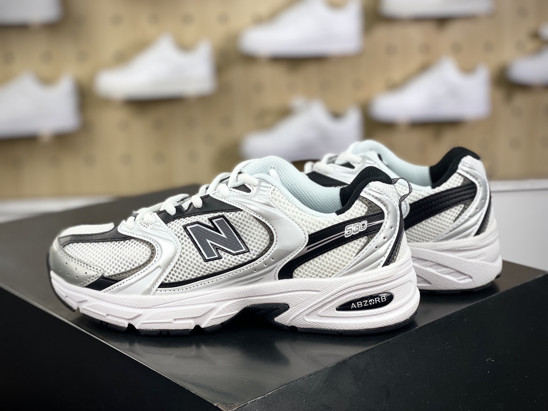 200 新百伦New Balance MR530系列低帮跑步鞋“白黑金属银”MR530LB