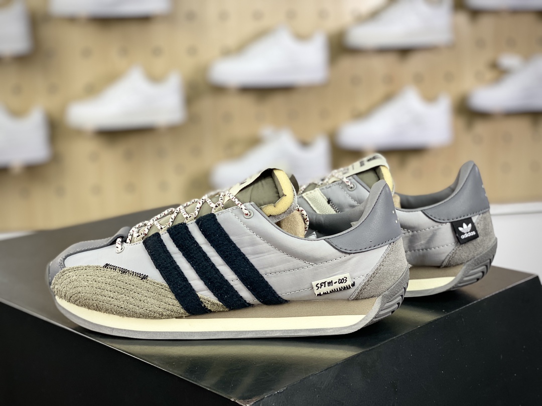 220 Song for the Mute x Adidas Country OG"Grey Black"SFTM-003系列低帮慢跑鞋“联名灰深灰黑”IH7519