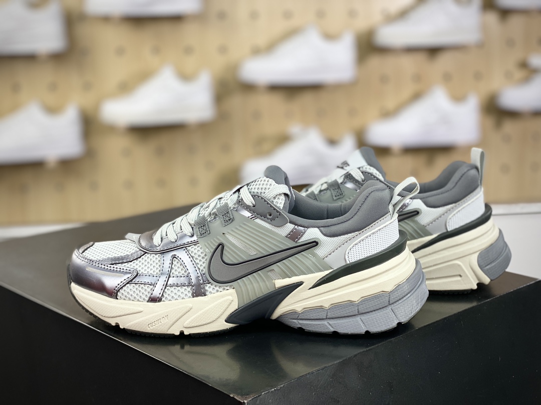 220 Nike Wmns V2K Runtekk Low"Titanium Steel Grey"复古潮慢跑鞋“钛钢灰”FD0736-003