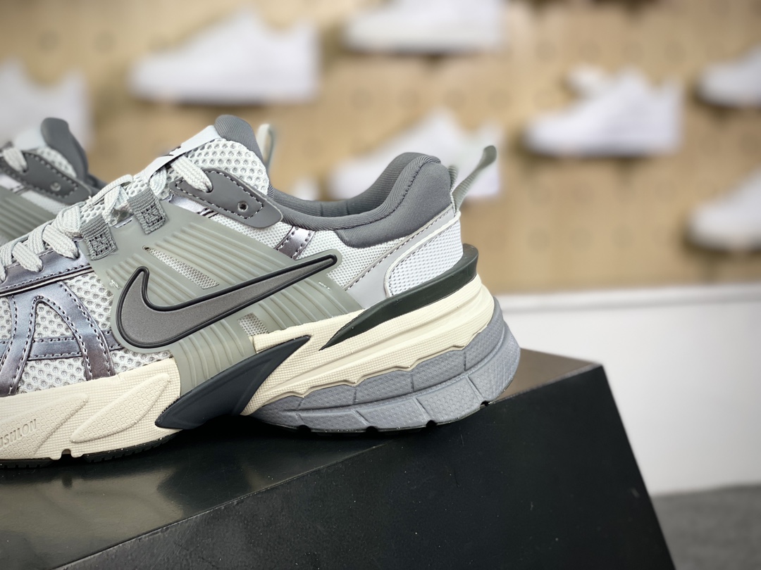 220 Nike Wmns V2K Runtekk Low"Titanium Steel Grey"复古潮慢跑鞋“钛钢灰”FD0736-003