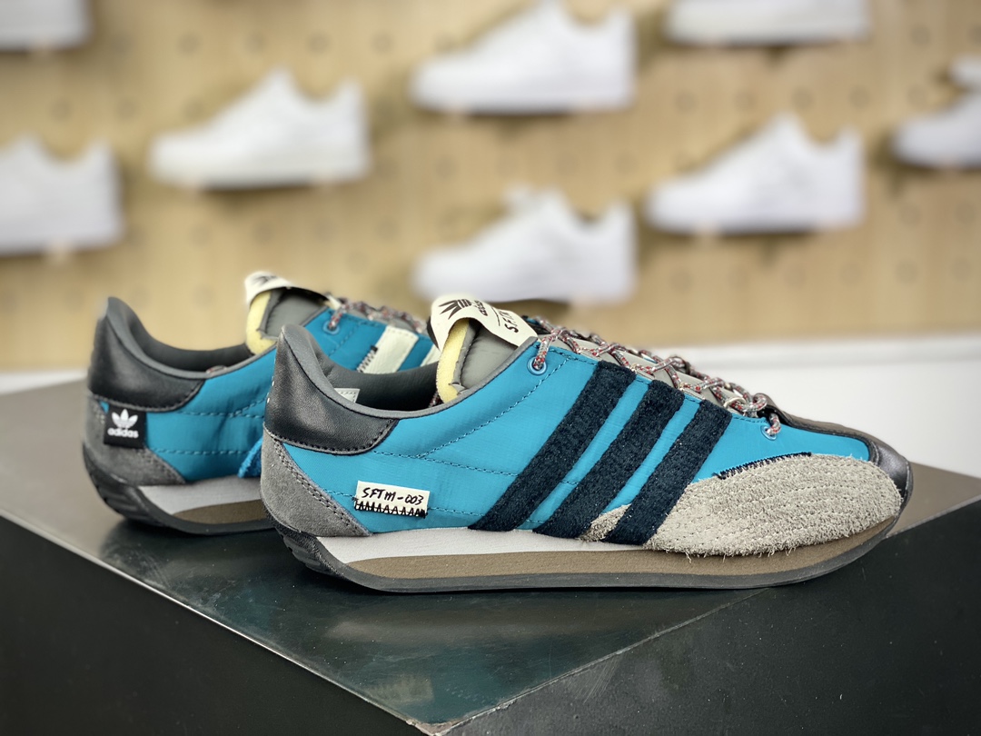 220 Mute x Adidas Country OG"Aqua Black"SFTM-003系列低帮经慢跑鞋“联名水蓝深灰黑”ID3545