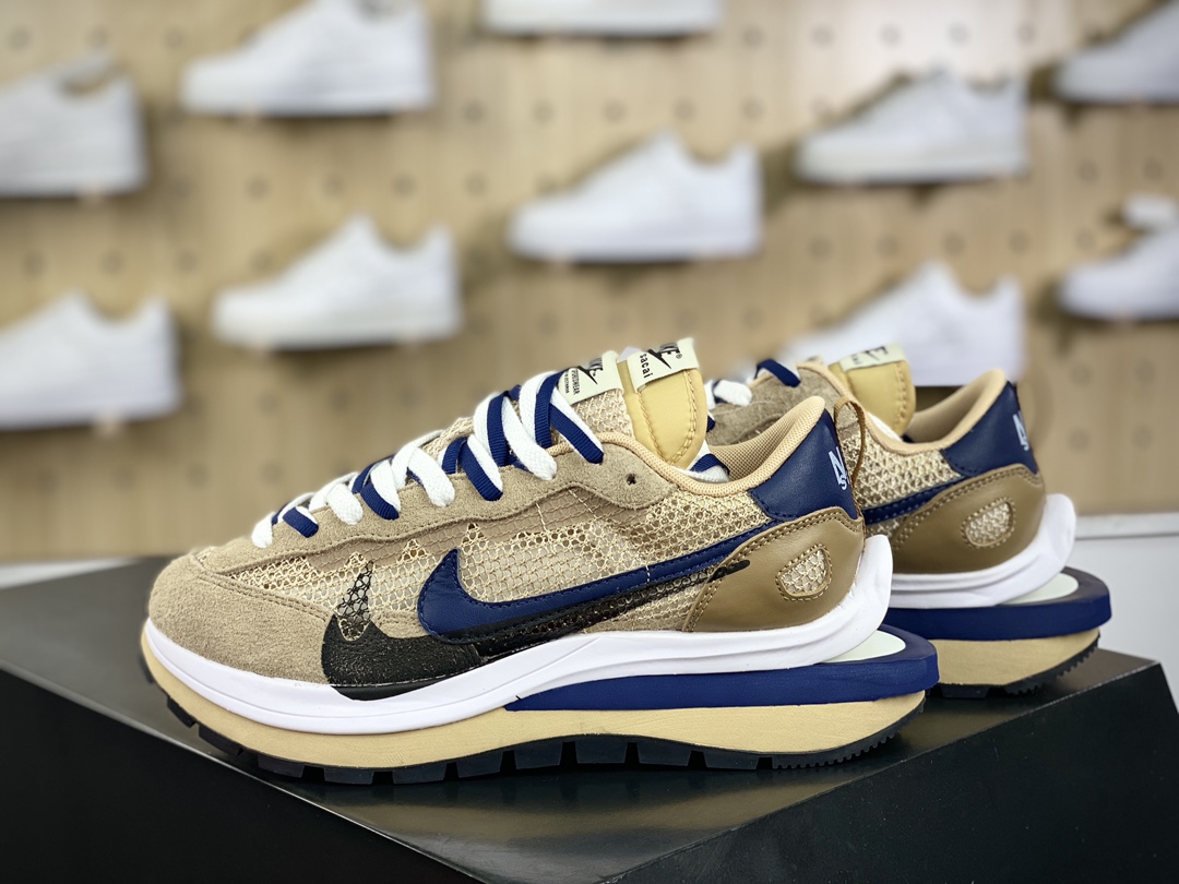 240 Sacai x Nike VaporWaffle 3.0"Khaki Black"系列慢跑鞋“网织浅卡其白黑重叠双钩子”CV1363-108