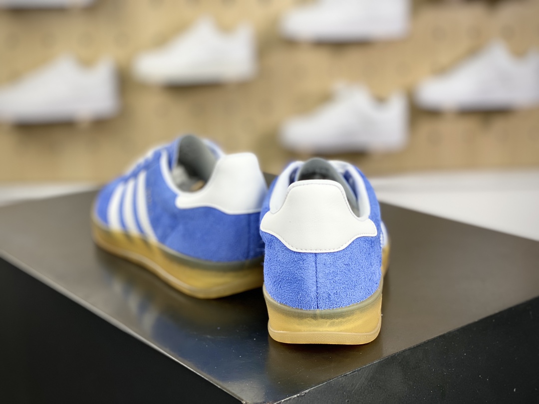 200 阿迪达斯Adidas Gazelle Indoor Trainers 羚羊内训系列低帮板鞋“麂皮学院浅蓝白生胶底”HQ8717