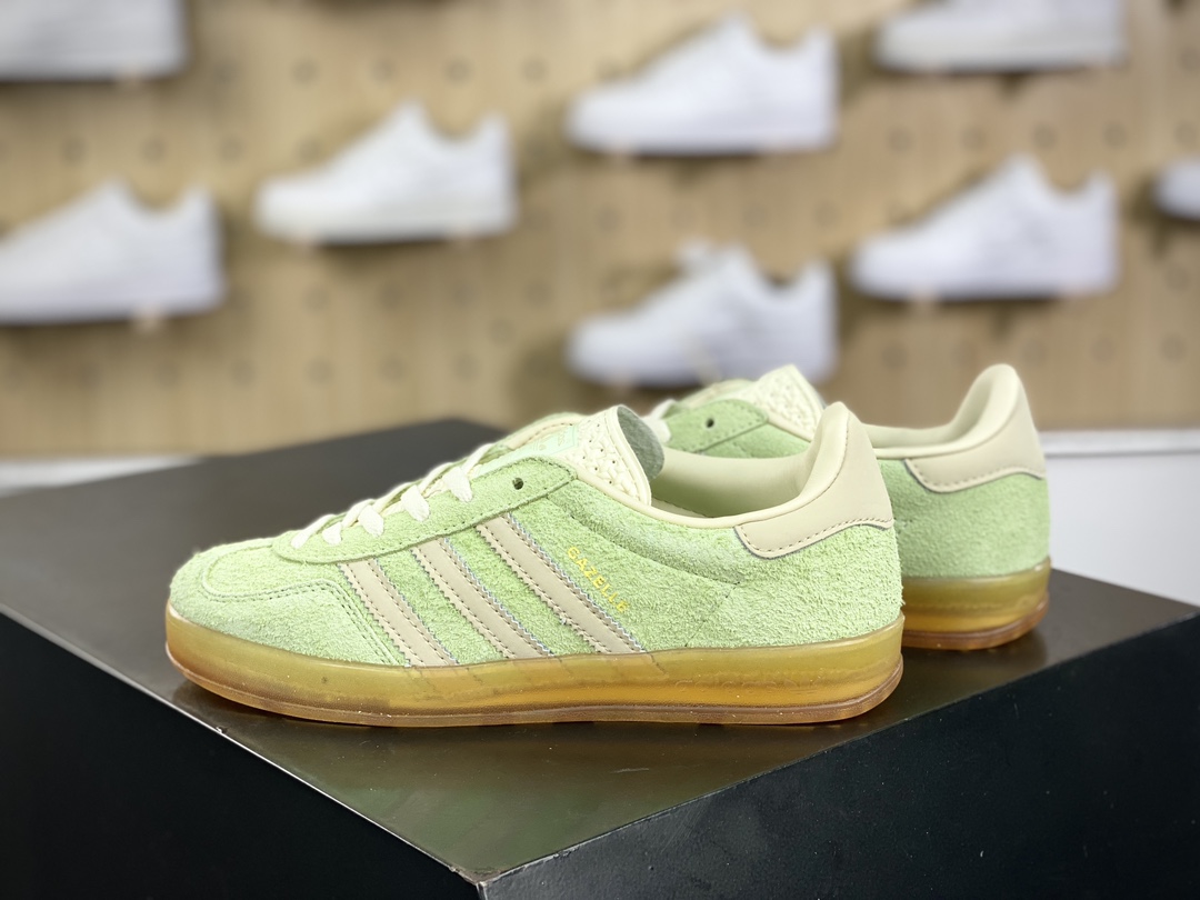 160 阿迪达斯Adidas Gazelle Indoor Trainers 羚羊内训系列低帮板鞋“麂皮抹茶绿米白生胶底”IE2948