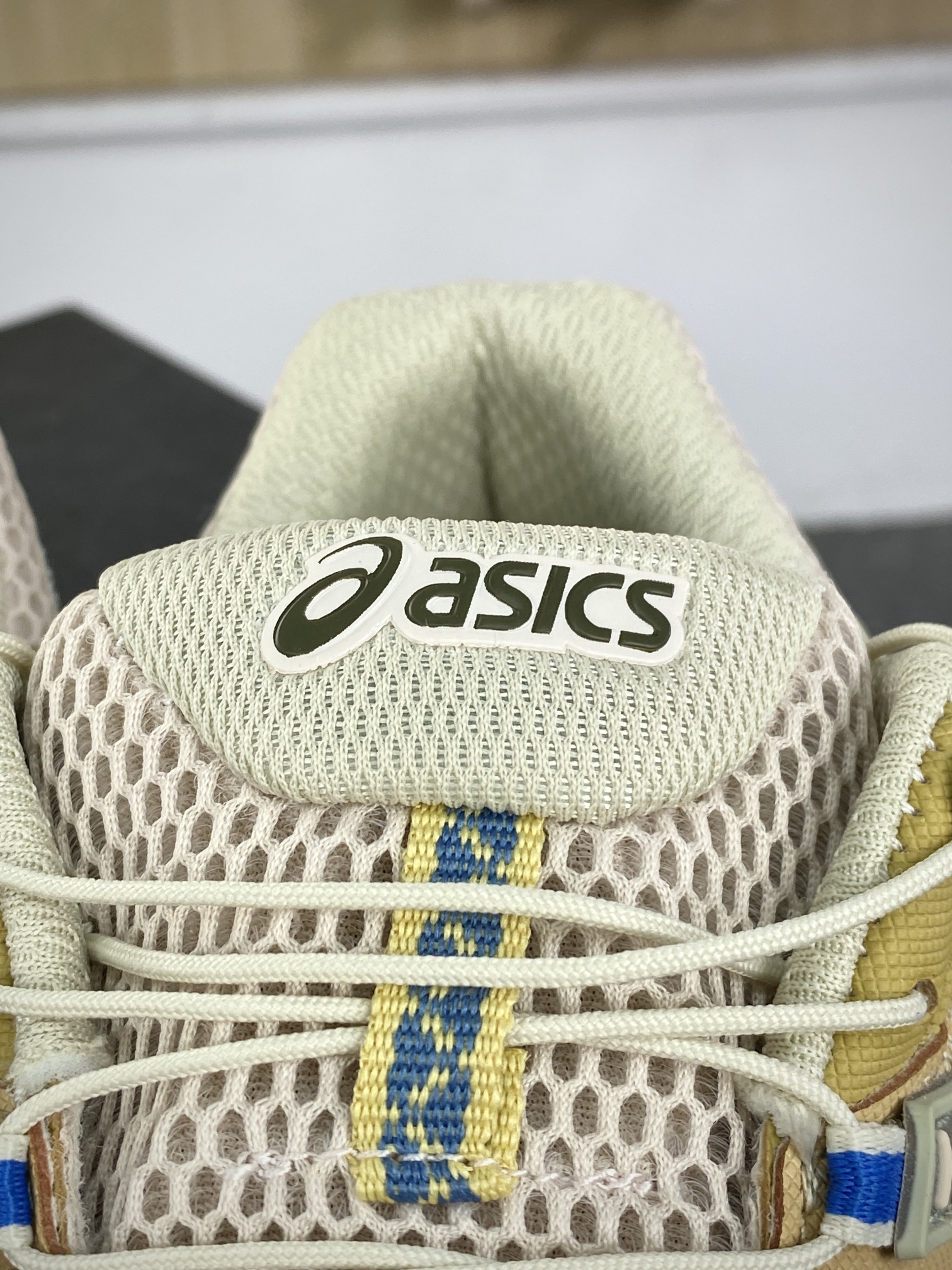 180 ASICS/亚瑟士 Tiger Gel-Kahana 8代系列低帮跑步鞋1012B634-700