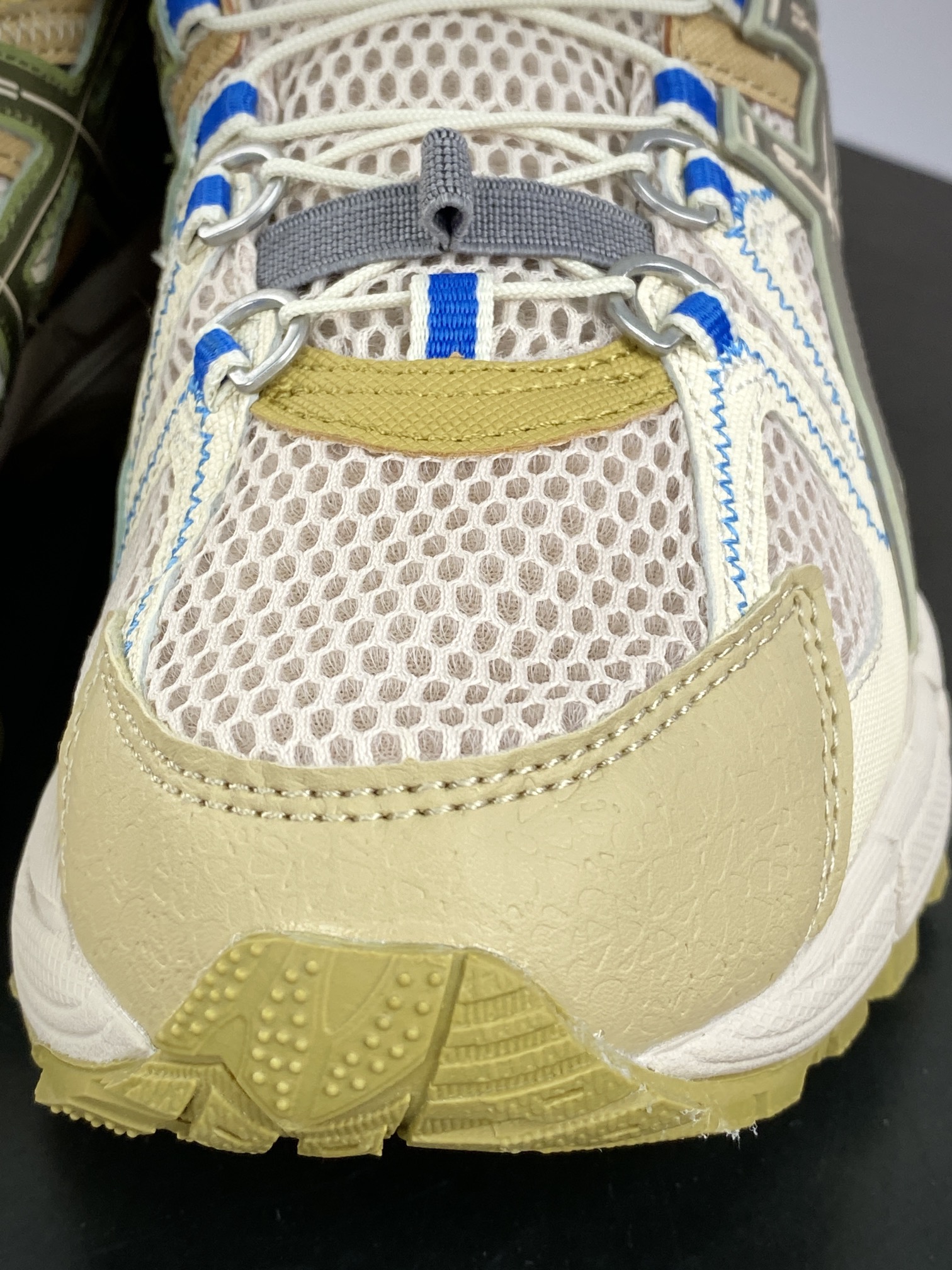 180 ASICS/亚瑟士 Tiger Gel-Kahana 8代系列低帮跑步鞋1012B634-700