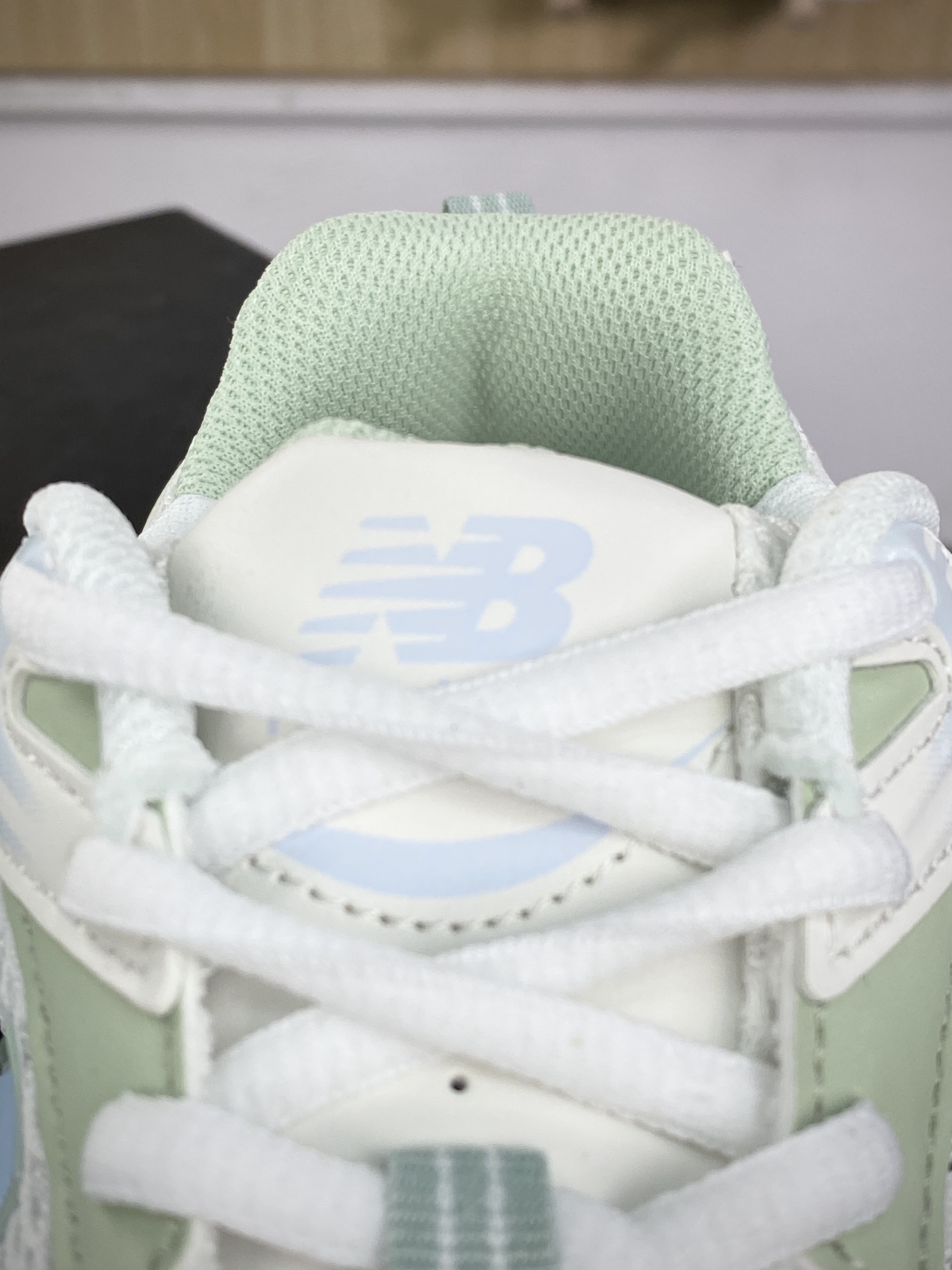 200 NB新百伦New Balance MR530系列低帮复古老爹风休闲运动跑步鞋“奶白薄荷浅绿”MR530ZO