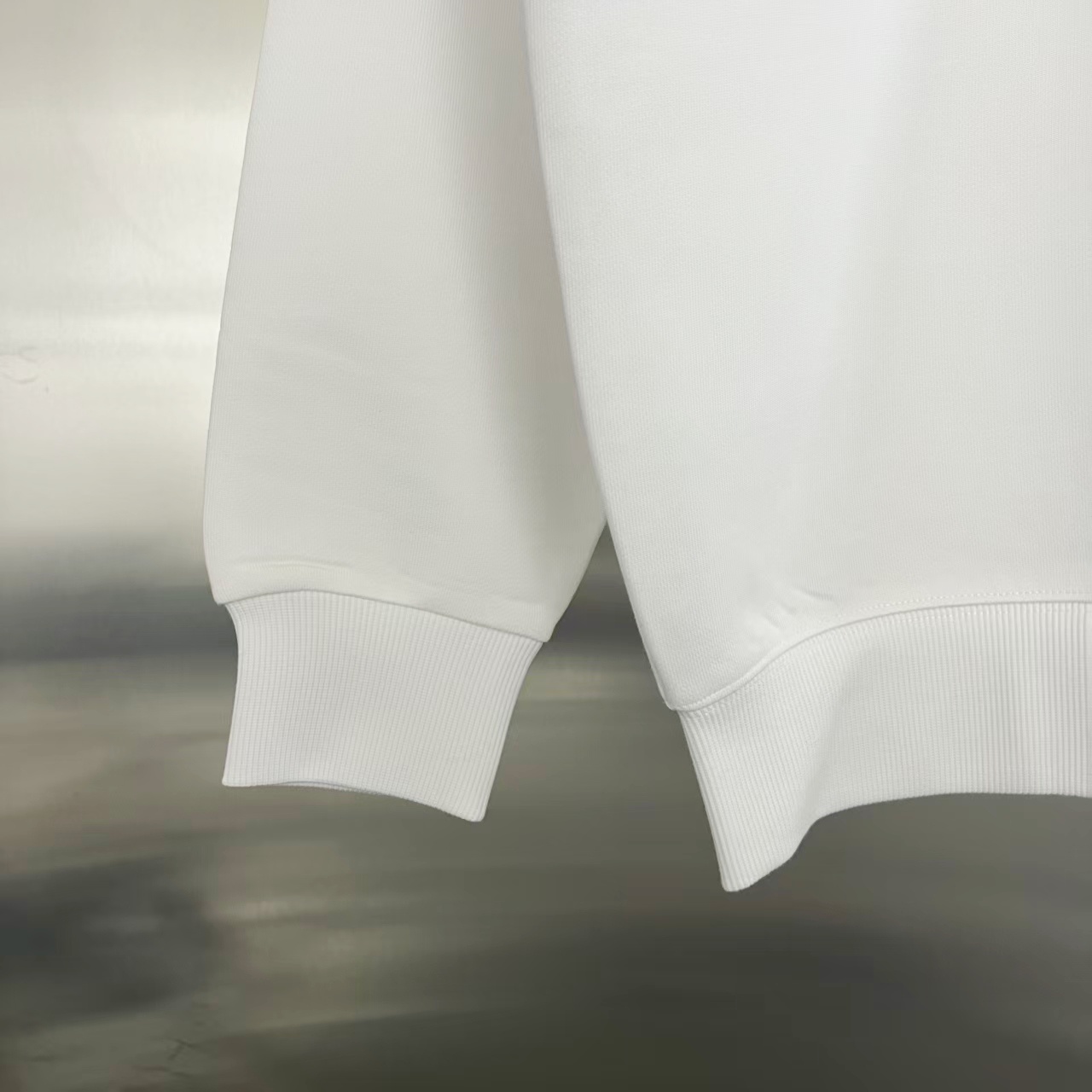 Louis Vuitton 長袖衛衣 個性派デザイン・高品質素材