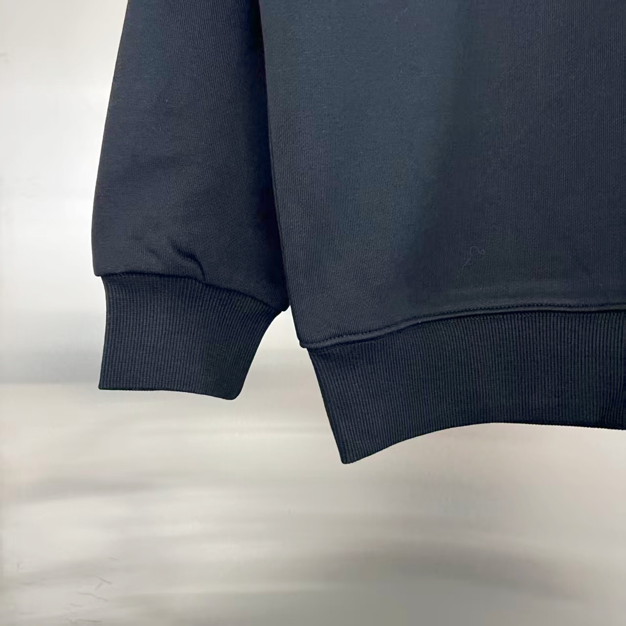 lululemon 露露 長袖衛衣 シンプルで高品質なデザイン