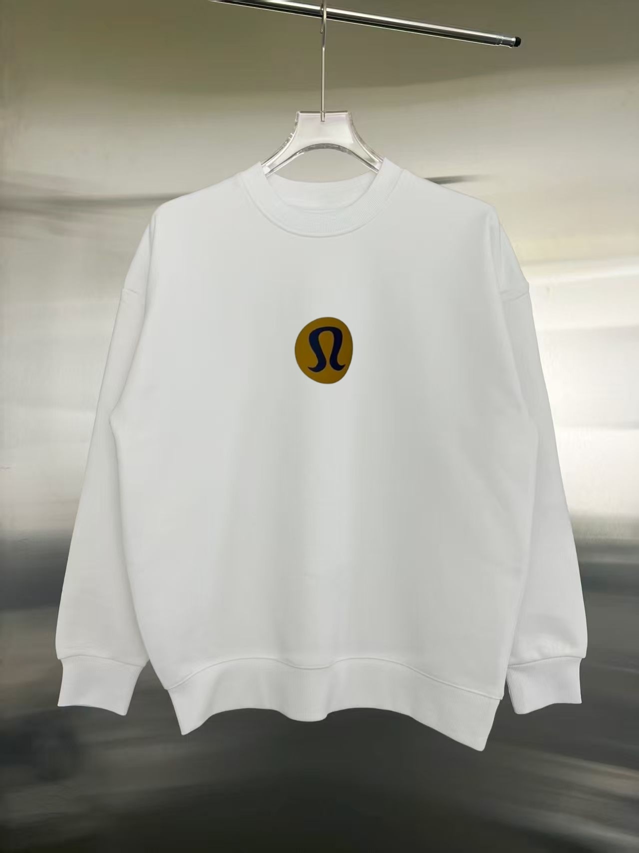 lululemon/露露 長袖衛衣 シンプルデザインと高品質素材