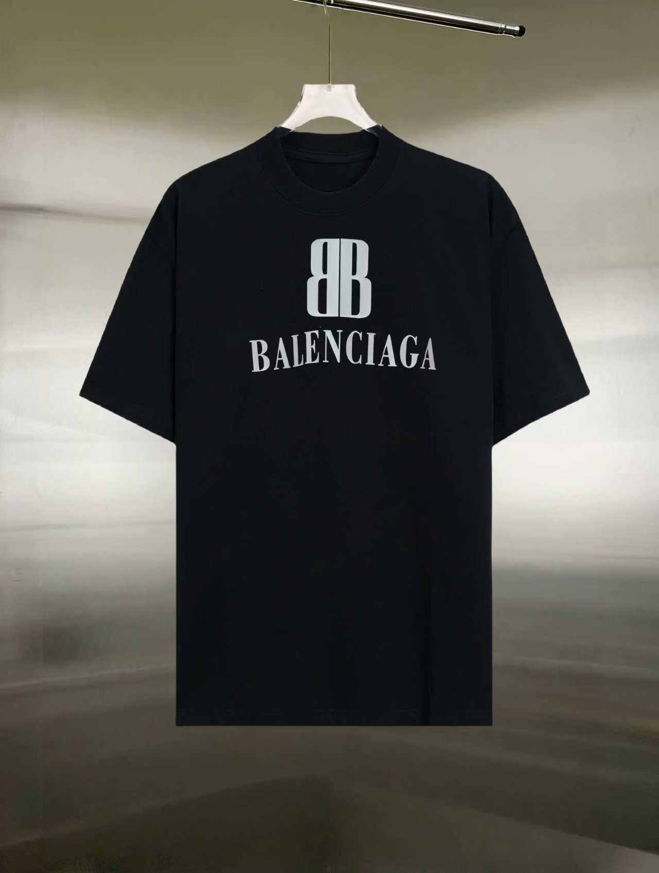 P65 Estilo: Balenciaga camiseta de manga corta. Tela: algodón 100% de doble hilo de 300 g. Canalé: Sorona de 320 g. Pro…