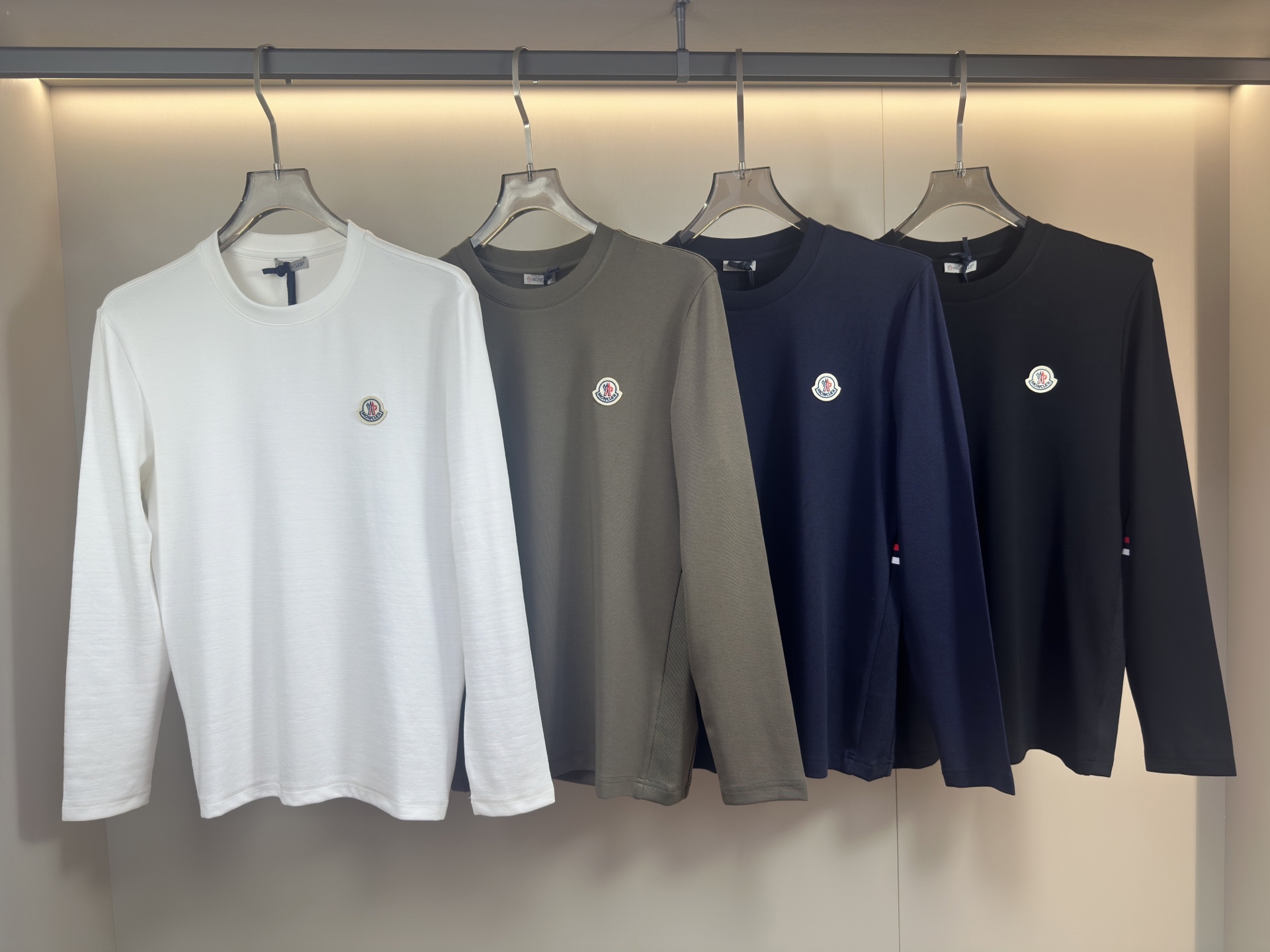 . 411697_270 411697_270