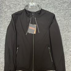 ZEGNA 2025新款立领双面外套 ZEGNA这款外套采用双面穿设计,打破传统单一面料穿着限制, ZEGNA 2025新款立领双面外套 ZEGNA这款外套采用双面穿设计,打破传统单一面料穿着限制,