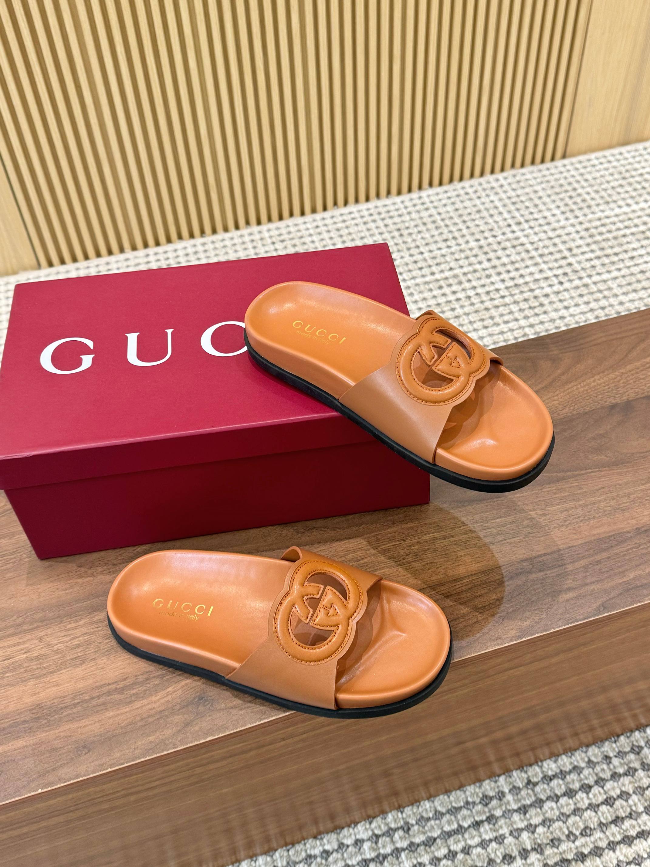 Gucci Interlocking G Leather Heeled Mules Slides Sandals Women 1 Gucci Interlocking G Leather Heeled Mules Slides Sandals Women