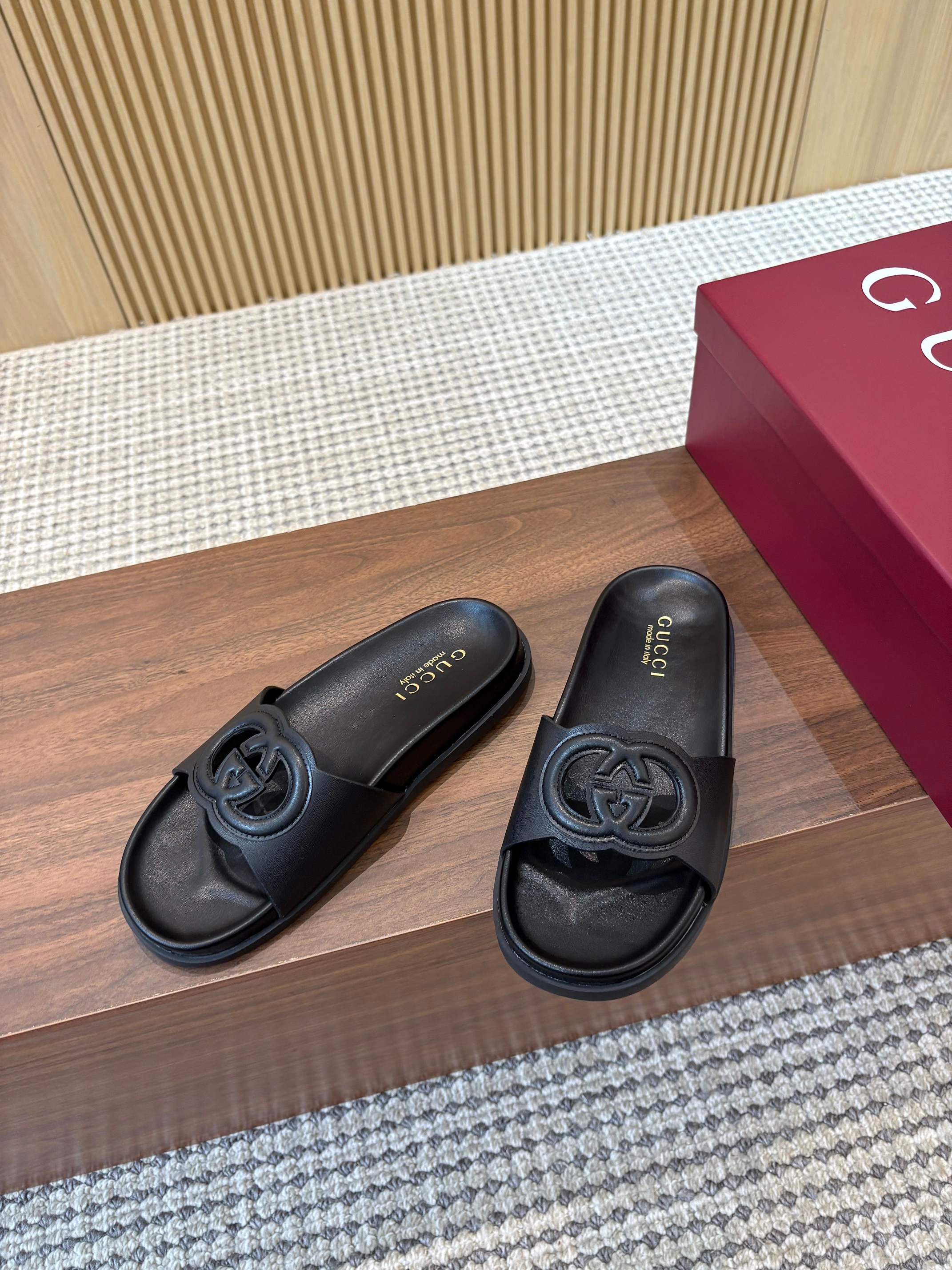Gucci Interlocking G Leather Mules Slides, Black, Women, Size 35-39 10 a1744303605757 6626