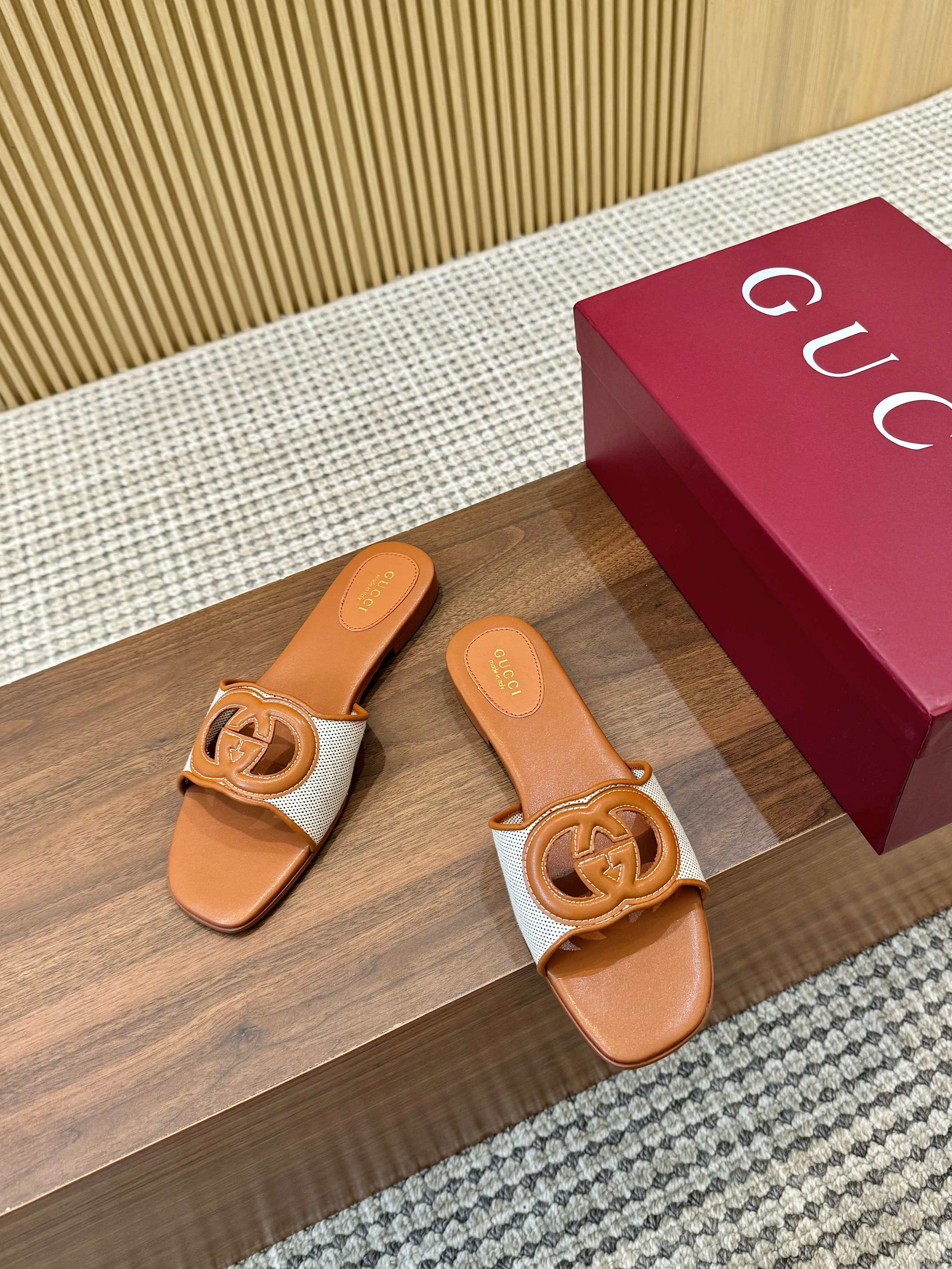 Gucci Interlocking G Leather Heeled Mules Slides Sandals for Women 3 a1744303694445 7663