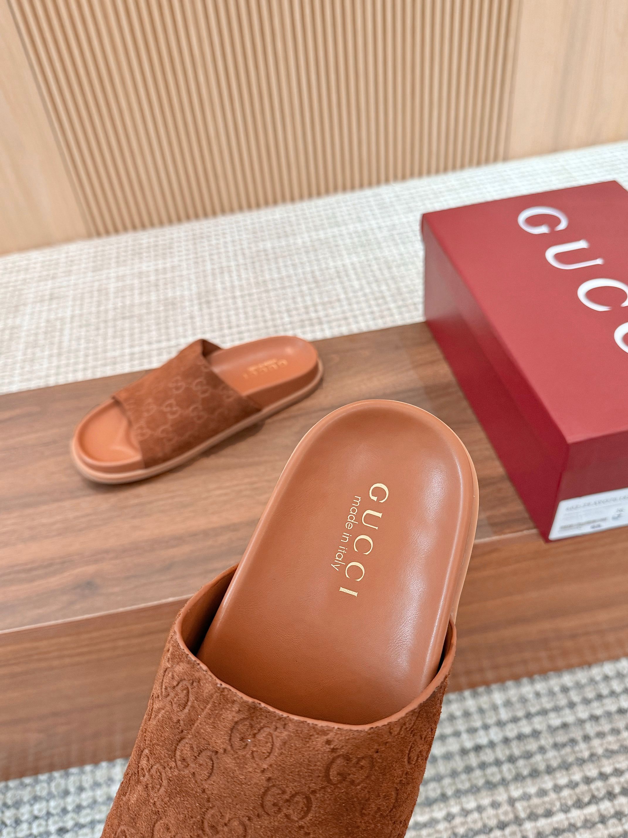 Gucci Interlocking G Espadrille Mule with GG Embossed Velvet Upper 5 a1745662093414 5623