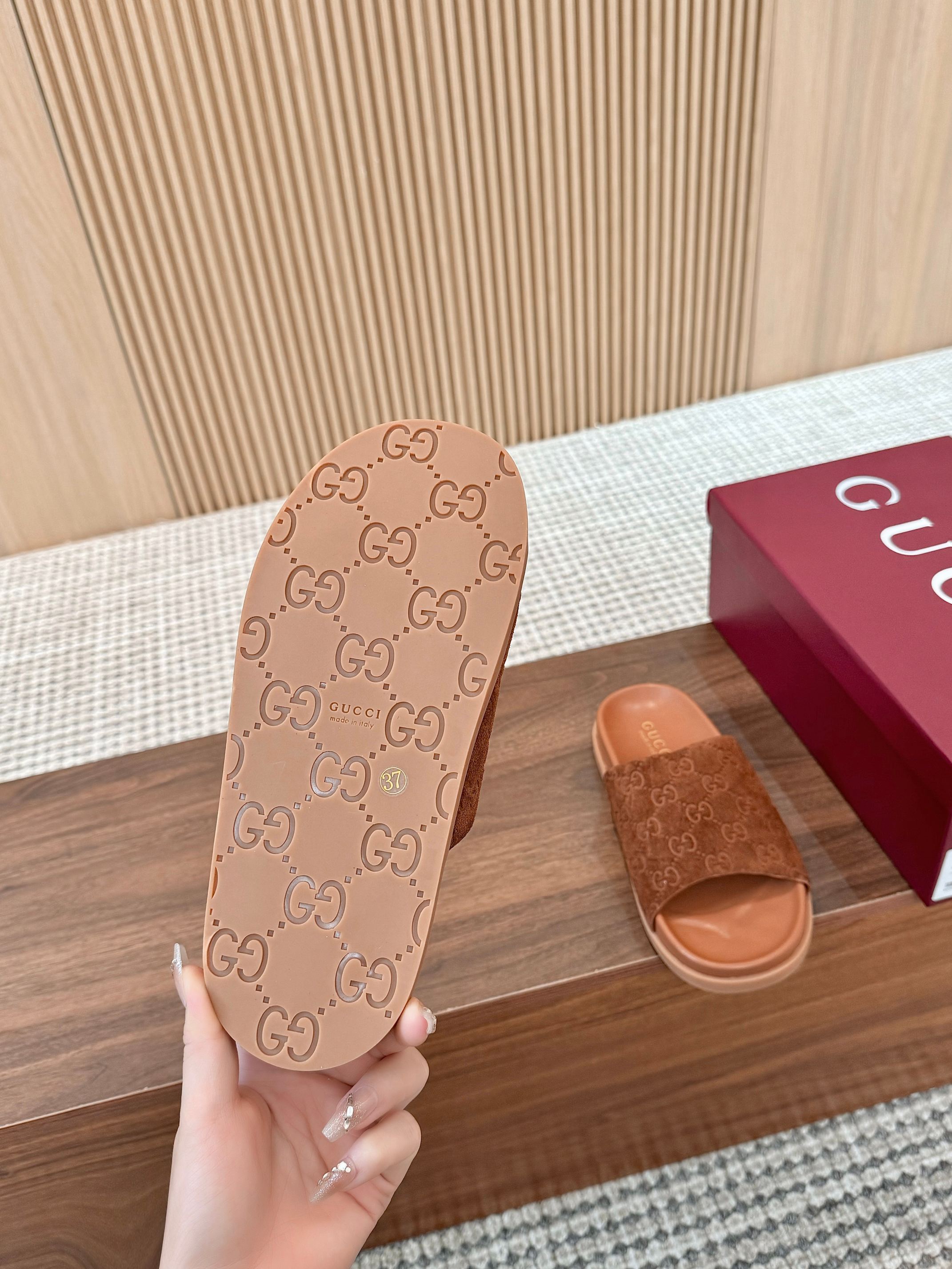 Gucci Interlocking G Espadrille Mule with GG Embossed Velvet Upper 10 a1745662096962 8675