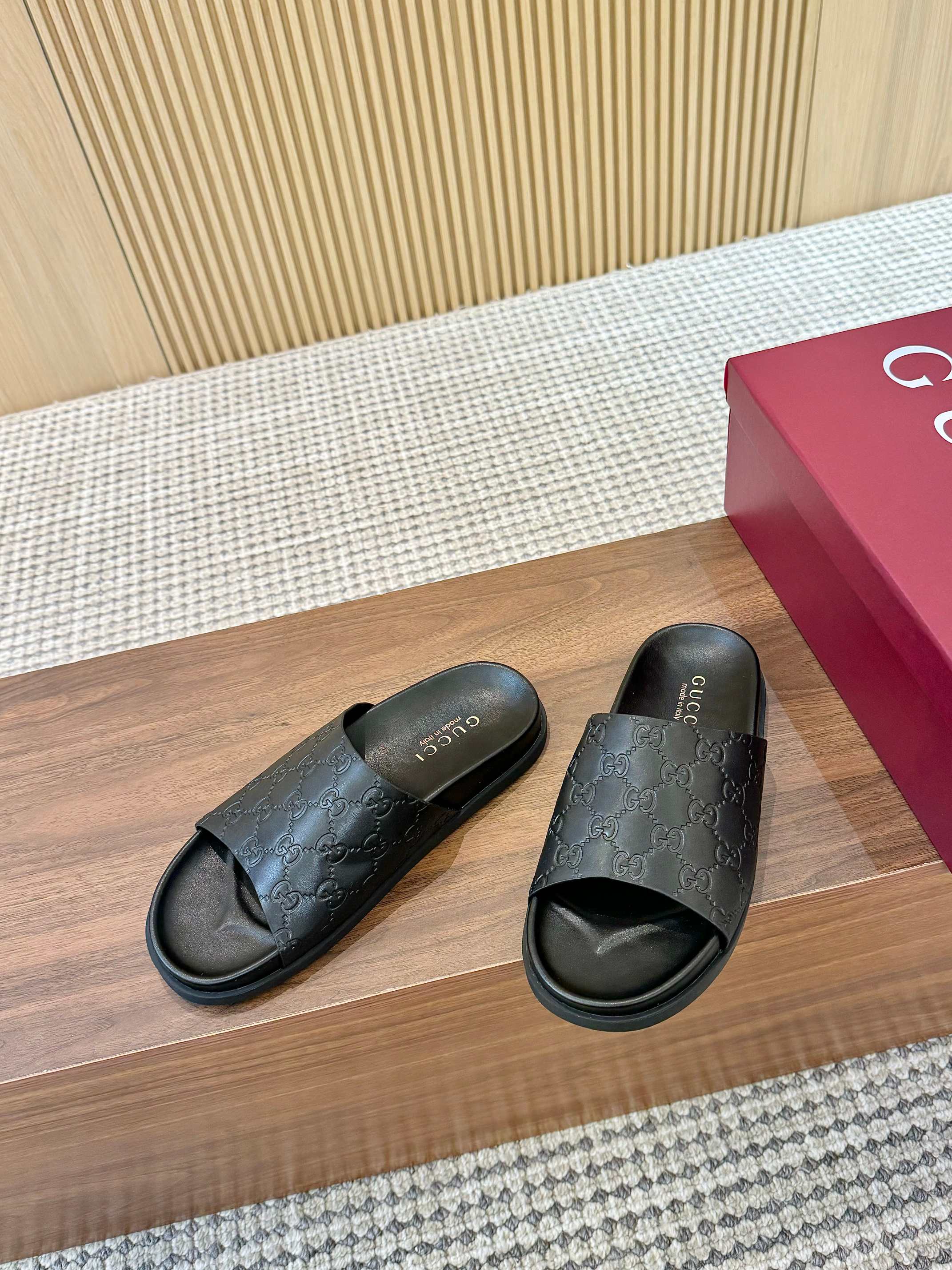 Gucci Interlocking G Embossed Leather Heeled Mules Slides Sandals 6 a1745662129673 5461