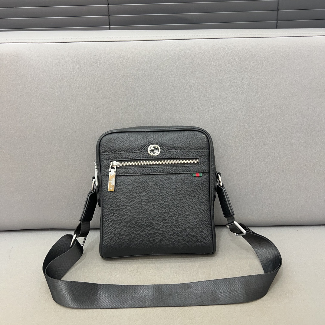 Gucci AAA+
 Torby typu crossbody i na ramię Zestaw diamentów Mężczyźni Skóra krowia Casual