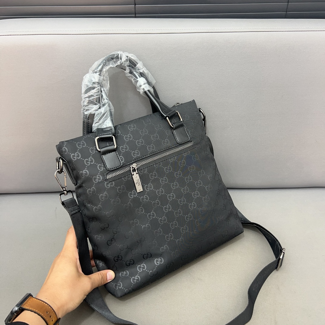 Gucci Canvas Briefcase: High-quality Male Bag with Classic Design and Dust Bag. - 图片 3