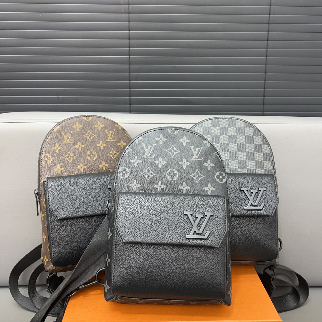 Louis Vuitton Tassen Heuptasje Schoudertas Met diamanten gezet Unisex