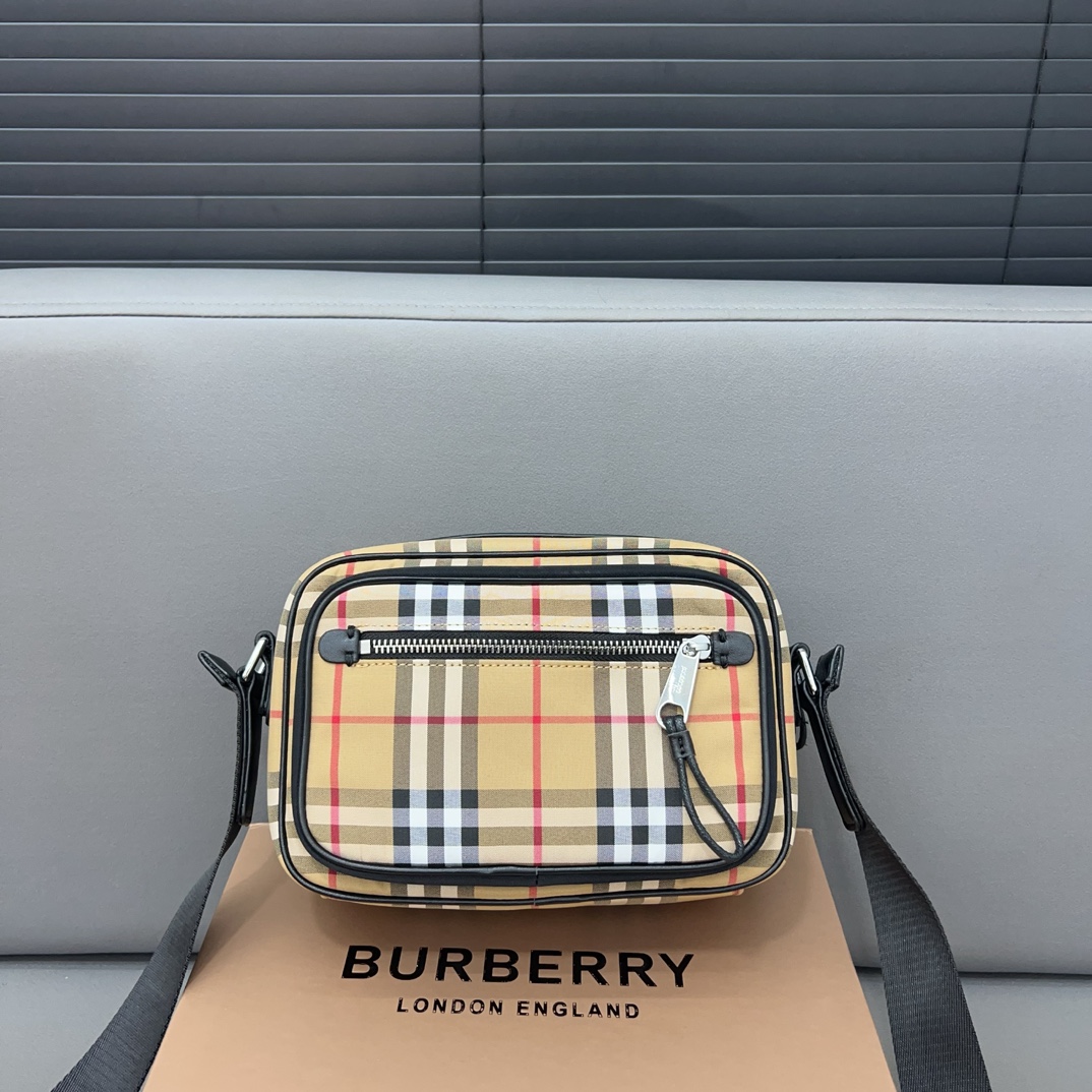 Burberry Taschen Kamerataschen Umhängetaschen  & Schultertaschen Mit Diamanten besetzt Unisex Vintage Lässig