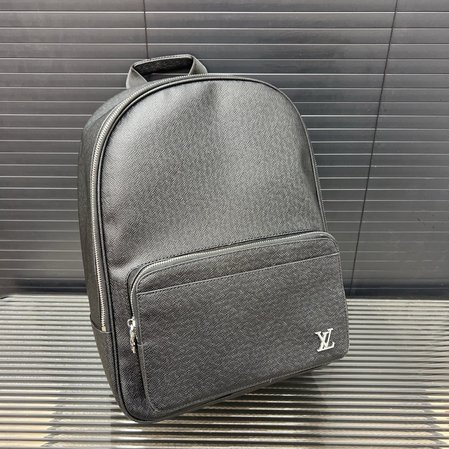 Louis Vuitton Alex Backpack: Classic Style & Durable Design - Perfect for Men 5 i1737276092987 8724 0 3