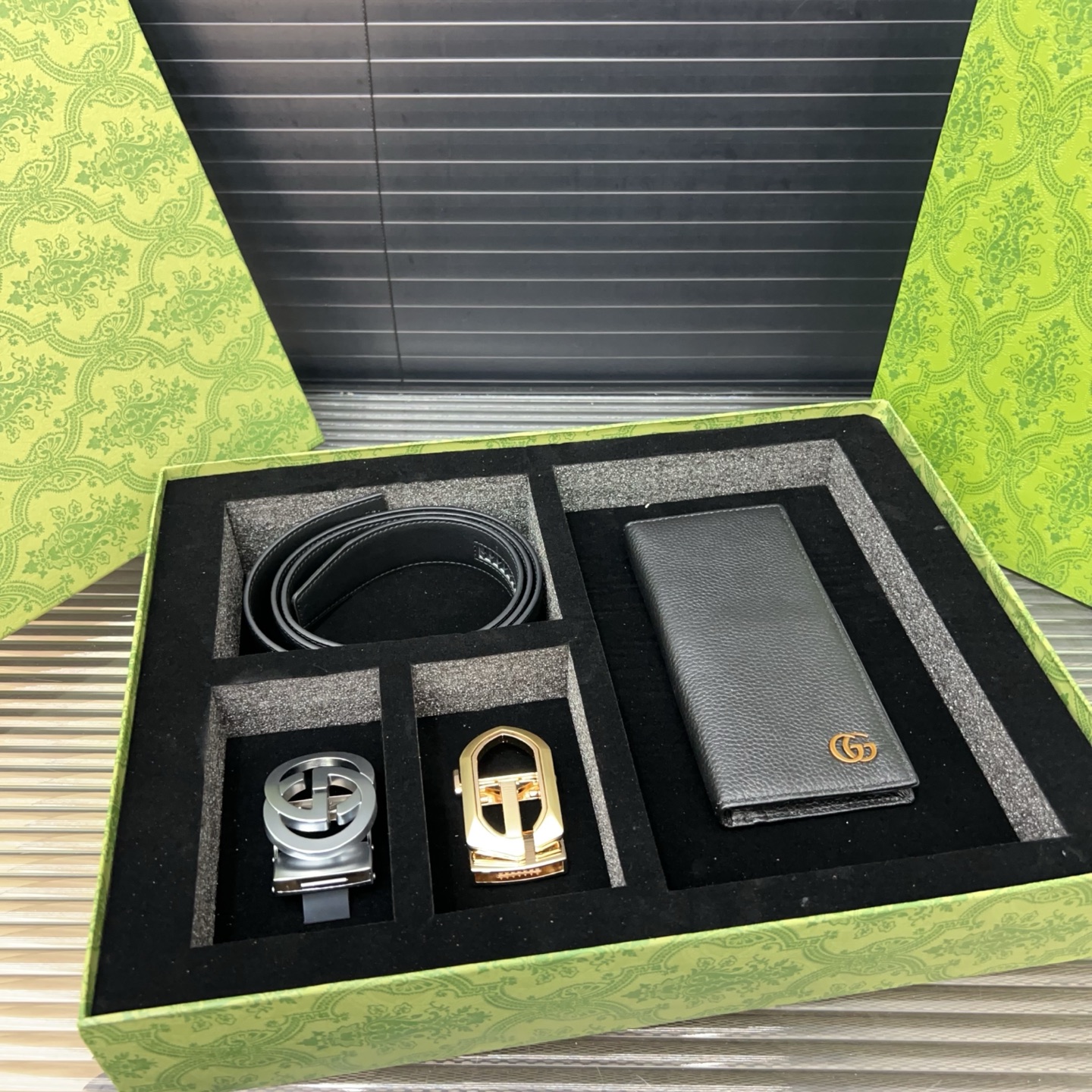 Gucci 古奇 双扣腰带 西服夹钱包套盒 男士精品百搭款 优质合金扣头 高品质 全套包装 礼盒