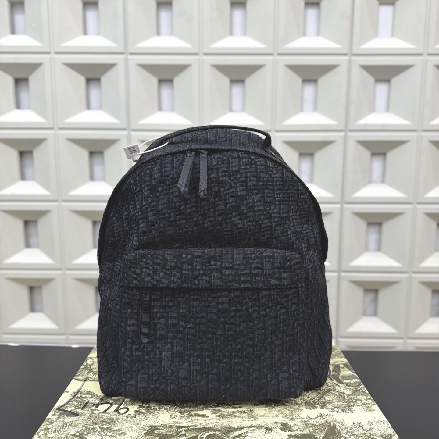 _deZ9sX1Mc-HQc7ziRAa01_Skv39wHfyHJkyHd_w