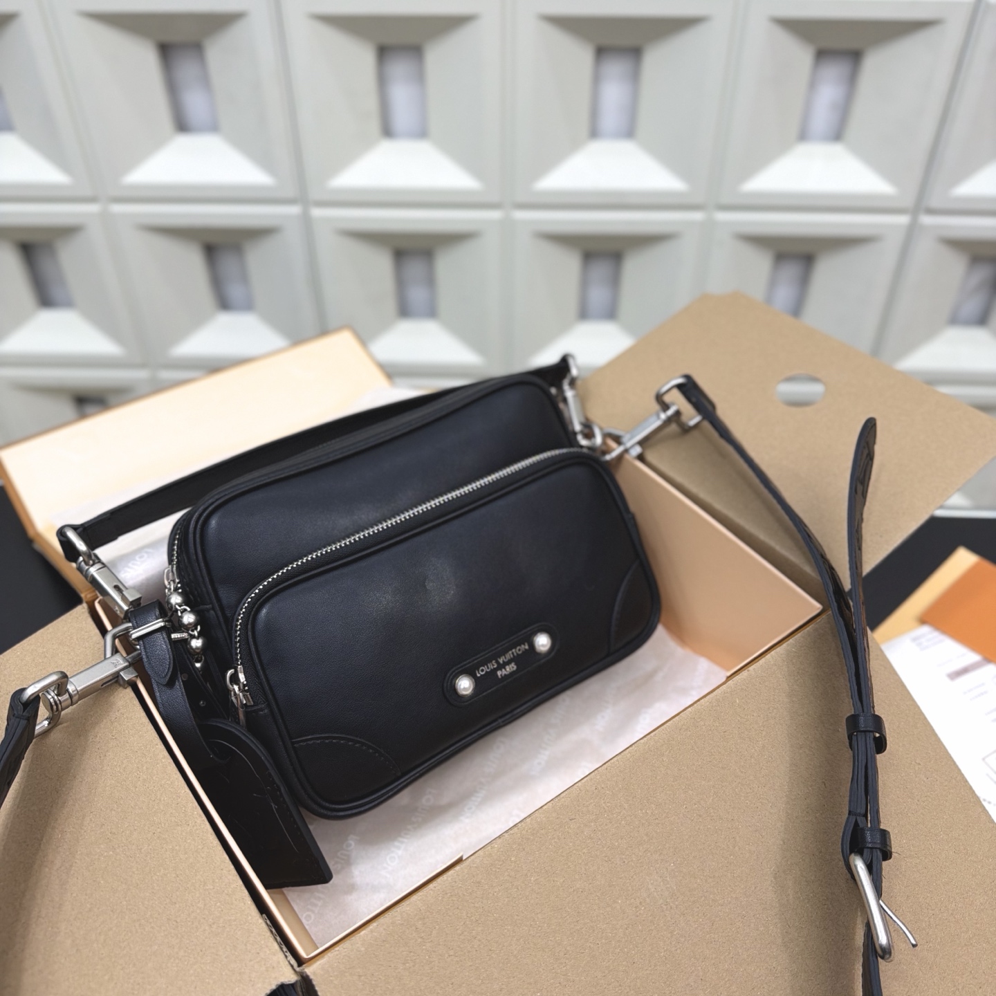 _dbL9sBK6A-g79f7XoSv1YZ8KUbOrLXSXLj-LIbQ