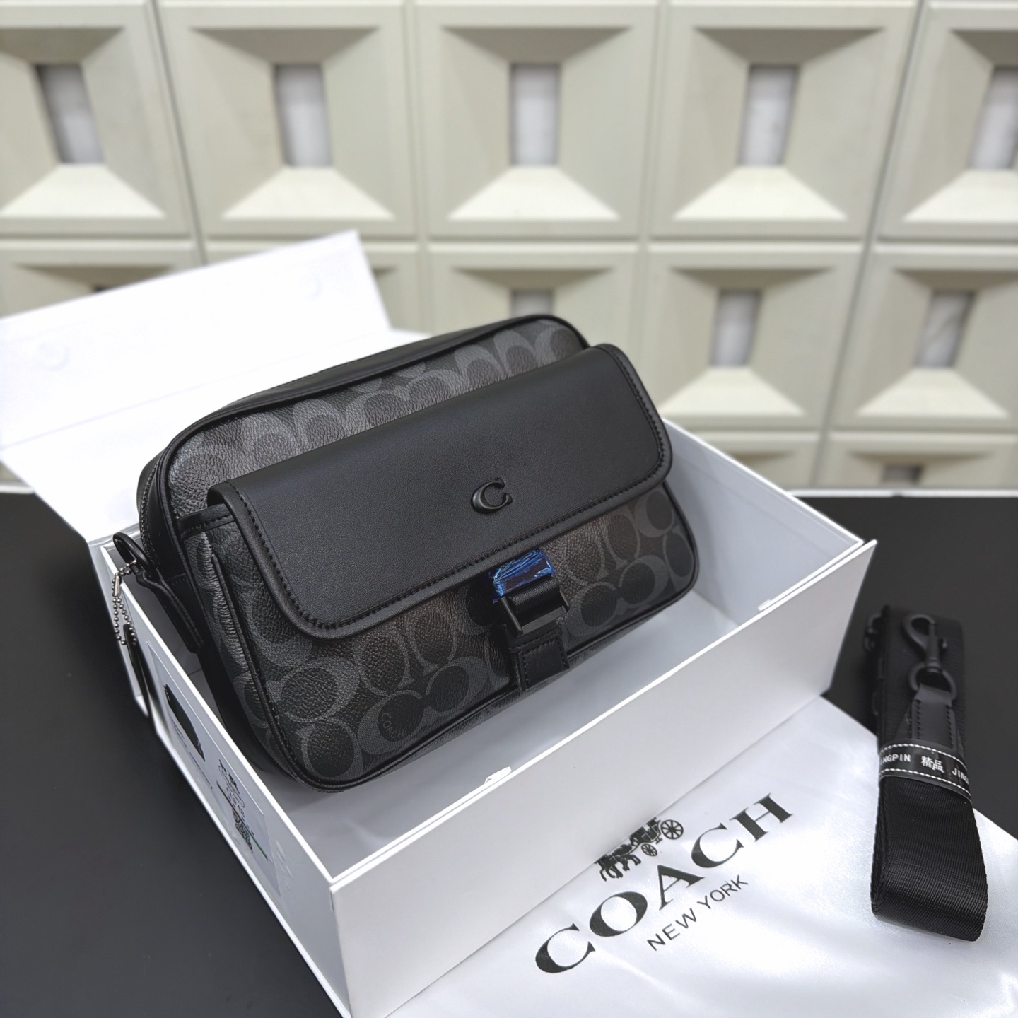 _dAb9snESRwaOiYWXxThM0a2JgN_vFTEDR75vG9A