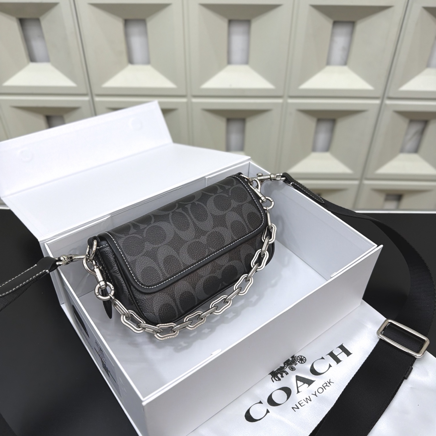 _df29s0T6g5gZ_ppyAAn1qrh5IIlcw7pxHdGCsPw