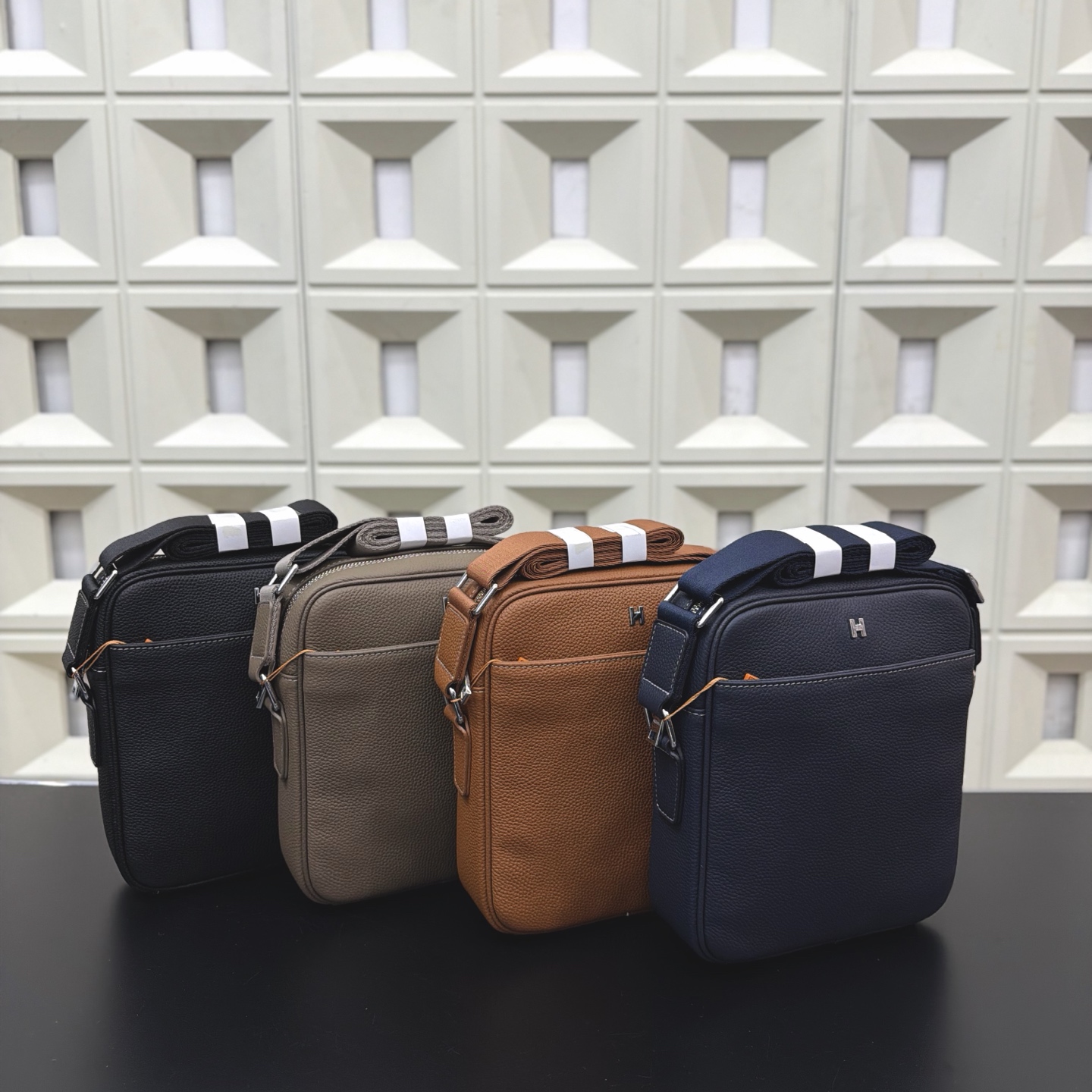 _d-w9spt7hdOPIAXZrEApjPdsJlsTtTLO3G9iJ1w