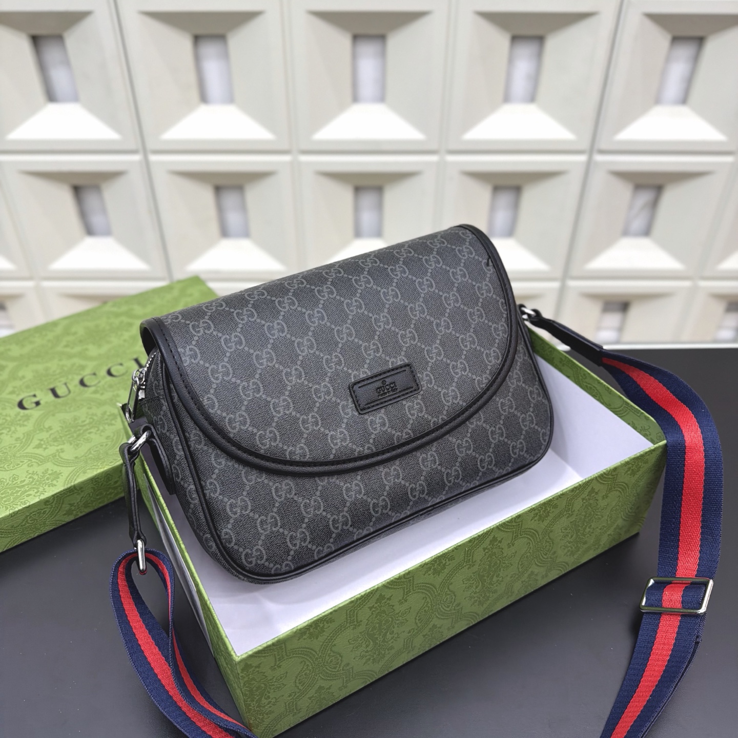 _db19s75mGc5zHzEg_PtzHruZQyRbG-xFBpJrL3A